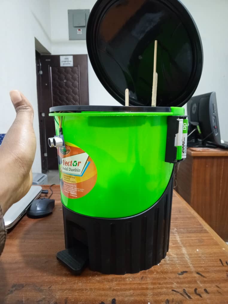 Smart Bin Image 3